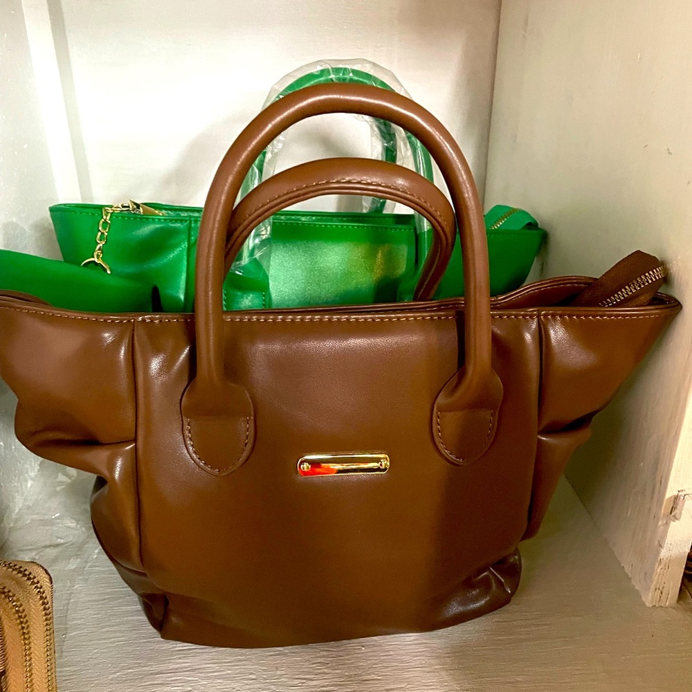 Fashion hand bags